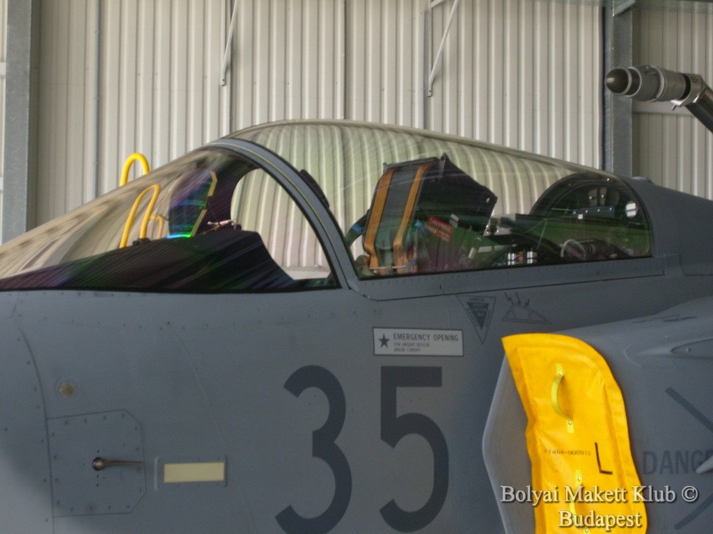 gripen_144.jpg