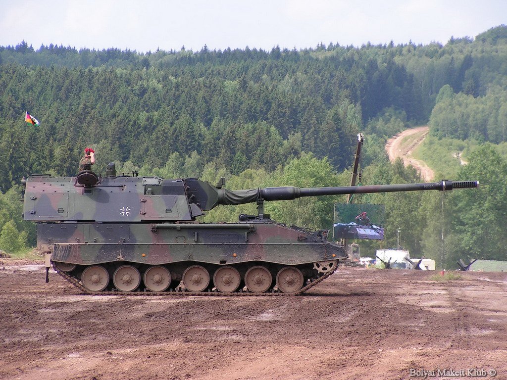 panzerhaubitze2000_01.jpg