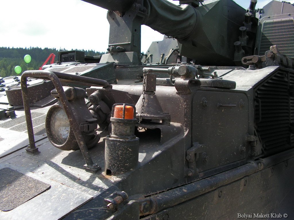 panzerhaubitze2000_06.jpg