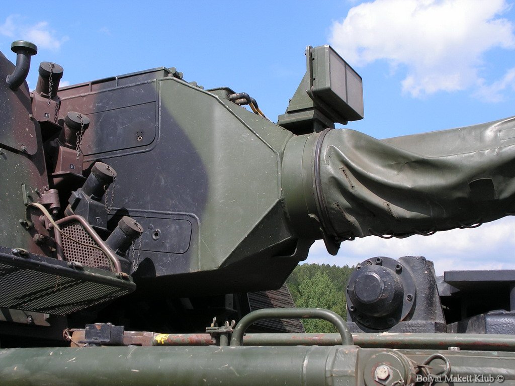 panzerhaubitze2000_13.jpg