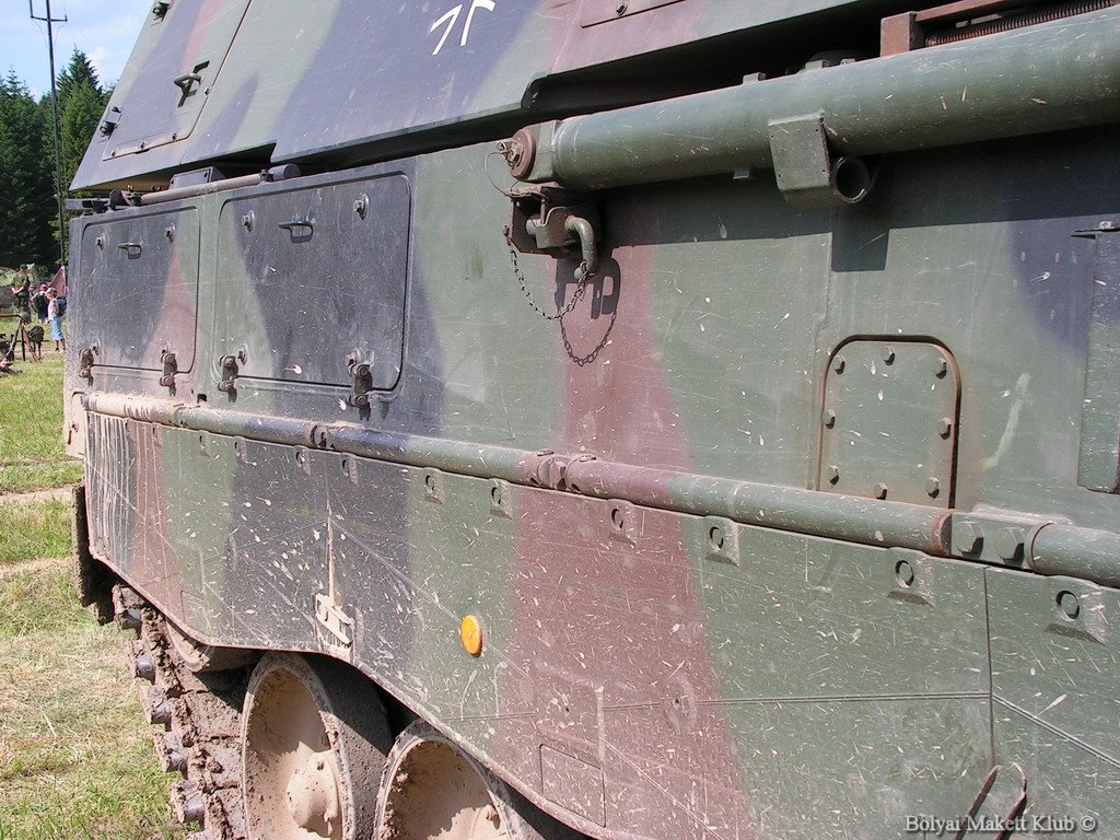panzerhaubitze2000_15.jpg