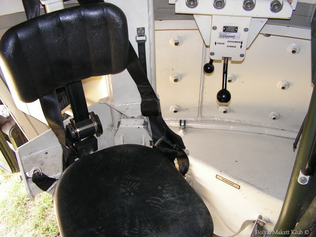 panzerhaubitze2000_32.jpg