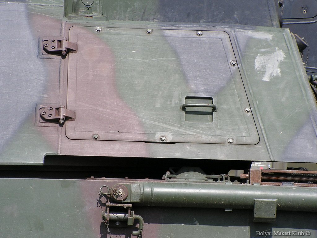 panzerhaubitze2000_44.jpg